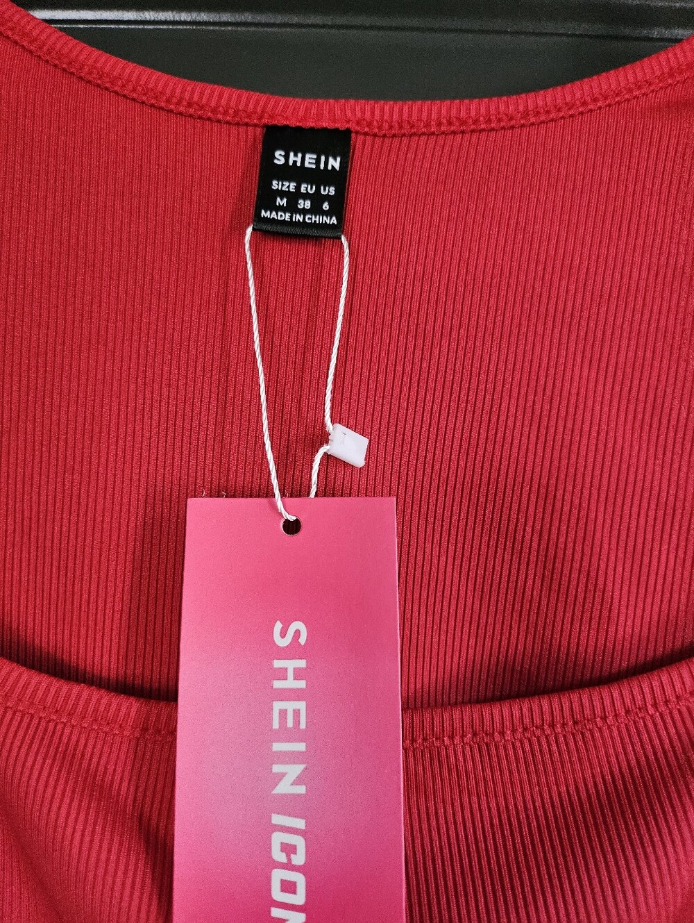 Red Crop - Picture 2 of 3